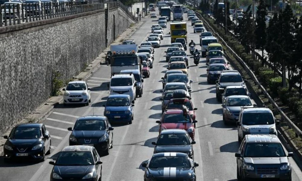 Αν δεν τηρείς τη νομοθεσία, το όχημά σου θα διαγραφεί: Σκέψεις για αυστηρότερη ρύθμιση οχημάτων με παραβάσεις
